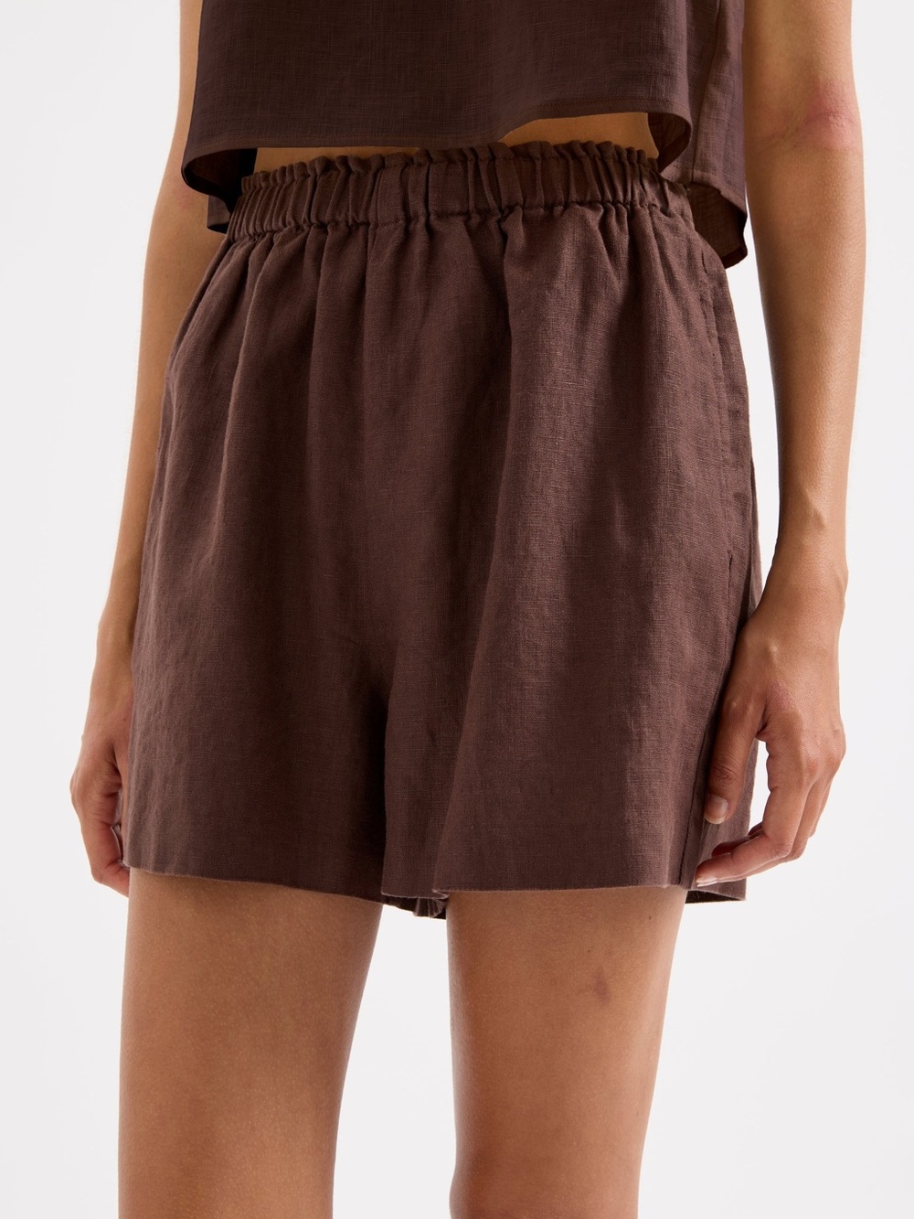 Nude Lucy High-Waist Elastic Linen Shorts in Chocolate Brown